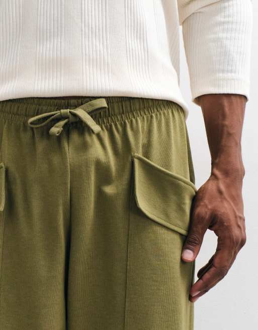 ASOS DESIGN - Circular Design Collection - Joggers a fondo ampio verdi con tasche cargo, 4 di 5