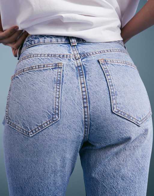 ASOS DESIGN – Circular Design Collection – Ljusblå, raka jeans med medelhög midja och revor, 4 av 5