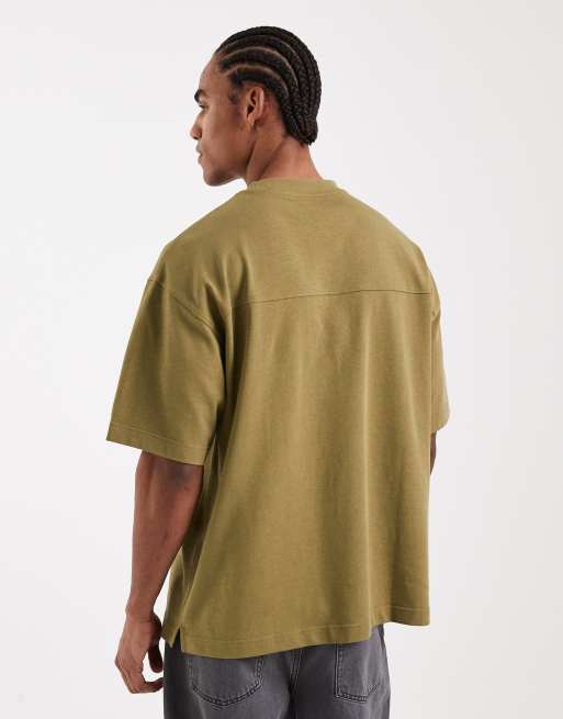 ASOS DESIGN - Circular Design Collection - Oversized T-shirt van superzware stof in kaki, 3 van 5