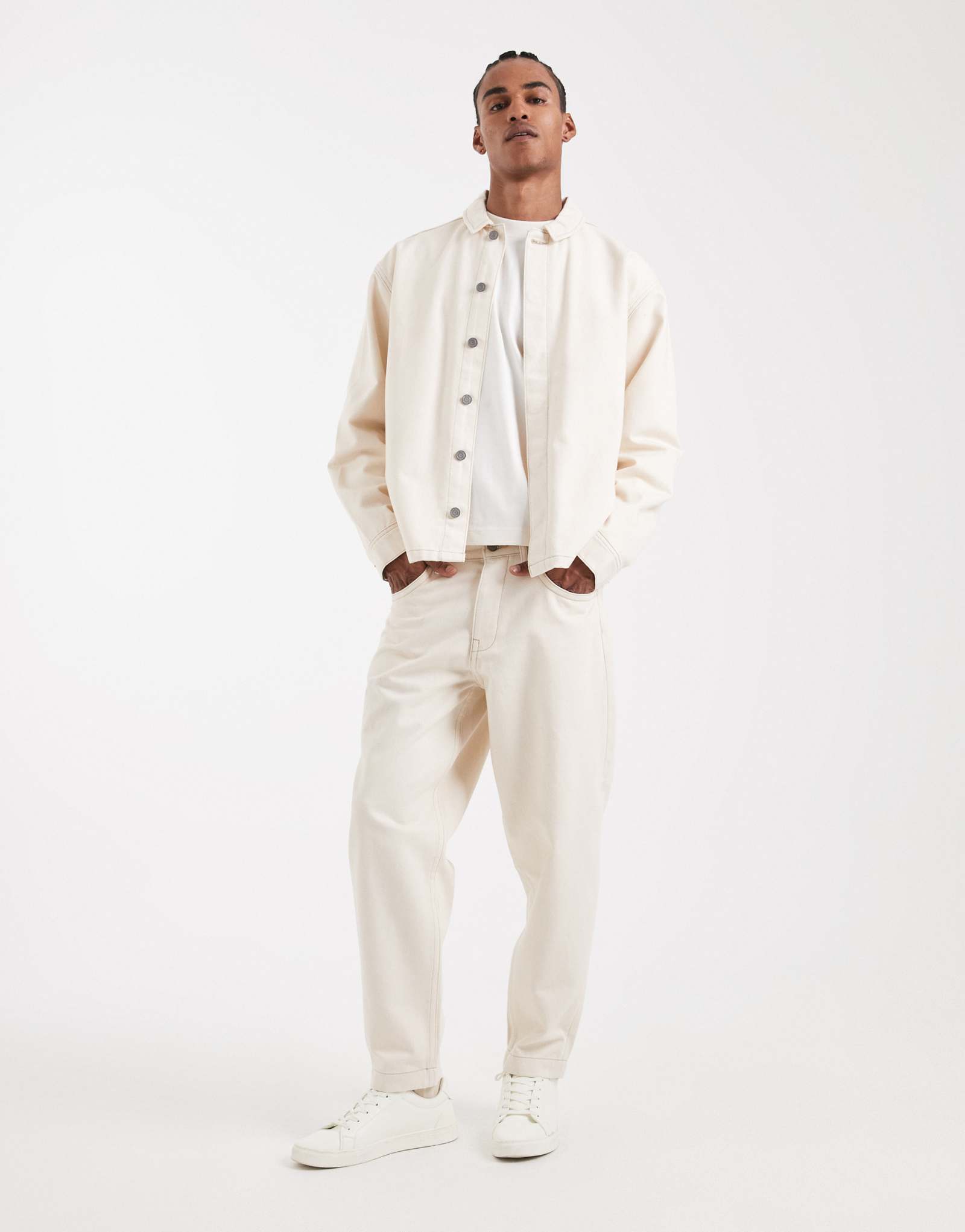 Коллекция ASOS DESIGN Circular Design с непринужденными зауженными джинсами цвета экрю - часть комплекта