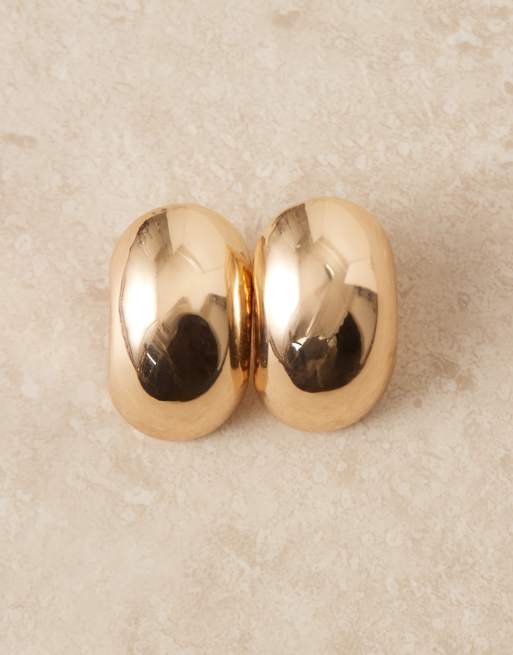 ASOS DESIGN circular shape stud earrings in gold tone, 2 of 3