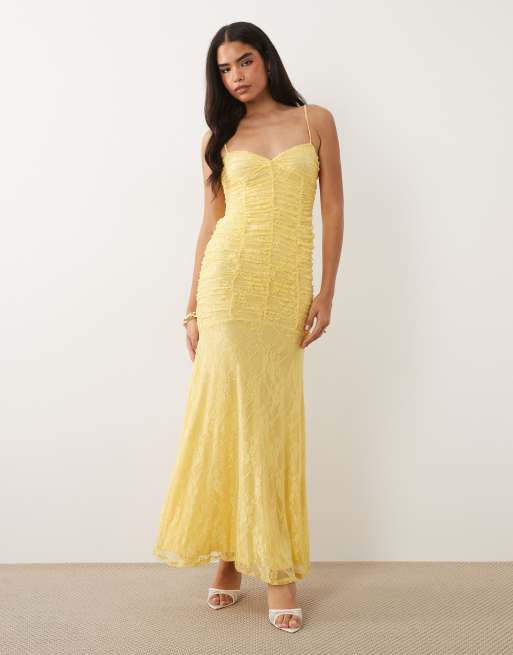 ASOS DESIGN – Citrongul maxiklänning i mesh med fishtail, spetsdetaljer och rynkat liv, 3 av 4