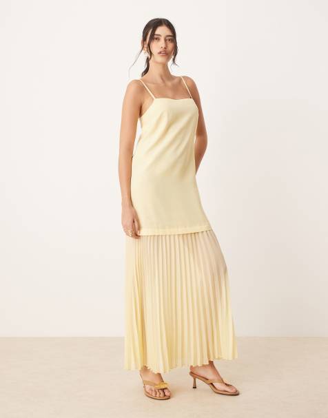 ASOS DESIGN – Citrongul midiklänning med plisserad kjol, låg midja och axelband - view 1
