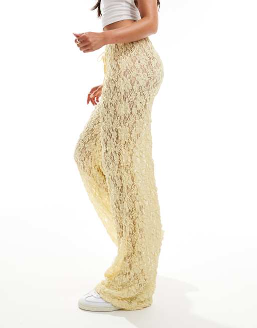ASOS DESIGN - Citrongule bukser med lav talje i gennemsigtig blondemateriale, 3 af 5