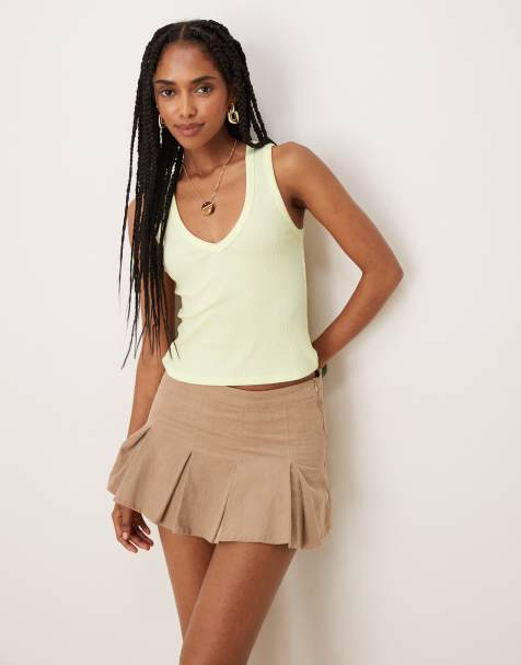 ASOS DESIGN – Citrongult, ribbat linne med v-ringning - view 1