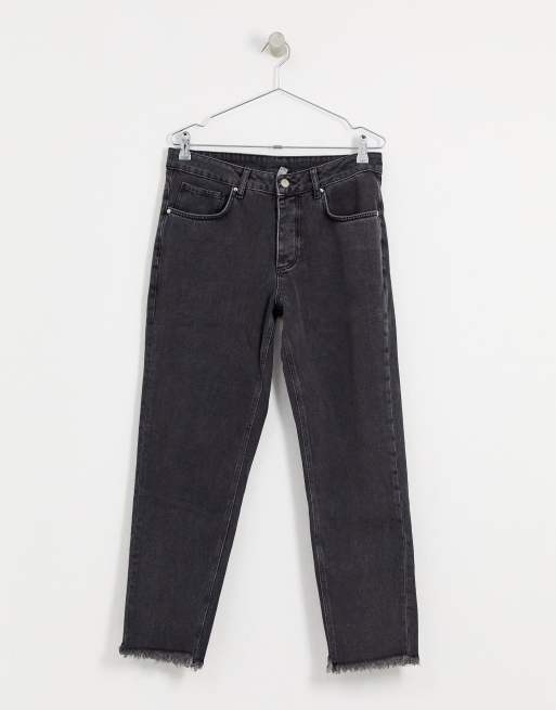 ASOS DESIGN – Classic – Svarta styva jeans med fransig fåll, 4 av 4