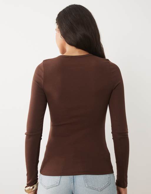 ASOS DESIGN clean fitted long sleeve top in choc, 4 of 4
