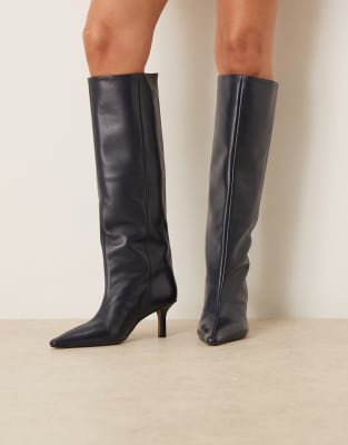 ASOS DESIGN - Cleoni - Hochwertige, kniehohe Schlupfstiefel aus Leder in Marineblau