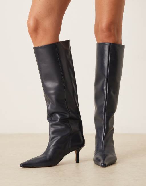 ASOS DESIGN – Cleoni – Premium – Marinblå, knähöga boots i dra på-stil av läder, 4 av 4