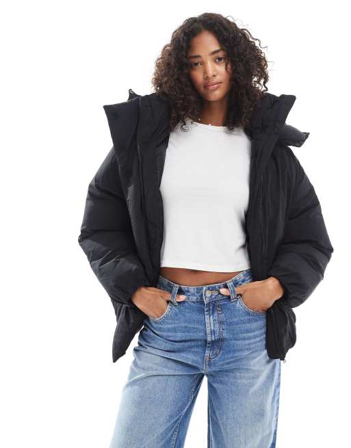 ASOS DESIGN cloud puffer jacket with oversized hood in black, 3 of 4