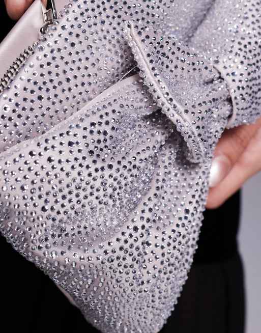 ASOS DESIGN – Clutch in Rosa mit glitzernder Strassverzierung und großer Schleife vorne, 3 von 4