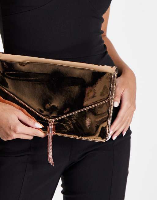 ASOS DESIGN - Clutch met kwastjes in roségoud 