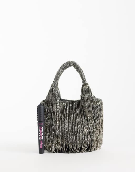 ASOS DESIGN clutch met versiering en kwastjes in zilver, 2 van 4
