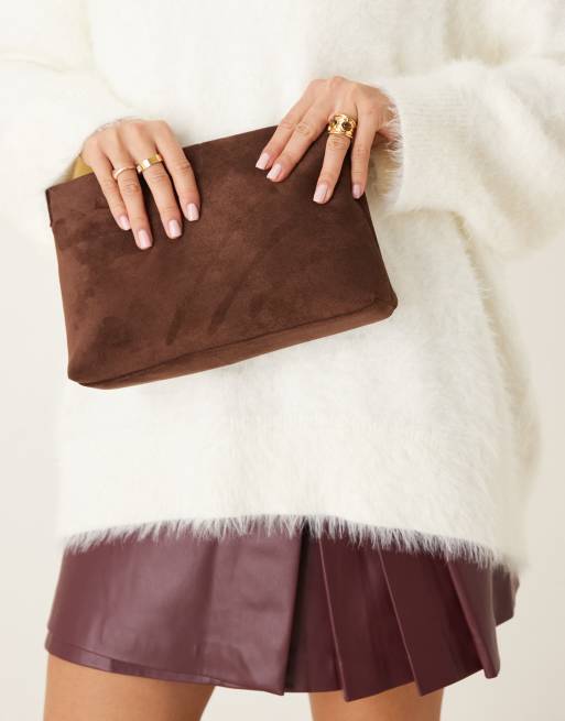 ASOS DESIGN - Clutch tas van imitatiesuède met rits aan de bovenkant in chocoladebruin, 2 van 4