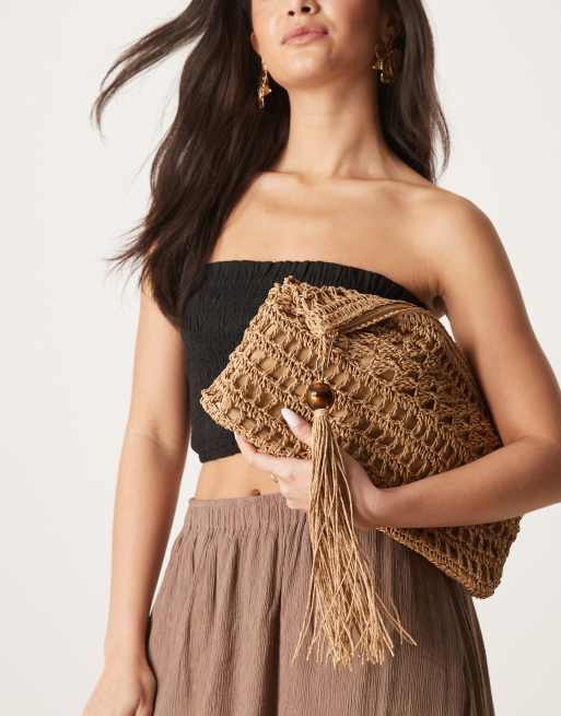 ASOS DESIGN - Clutch tas van stro met open geweven patroon, kwastjes en kralen