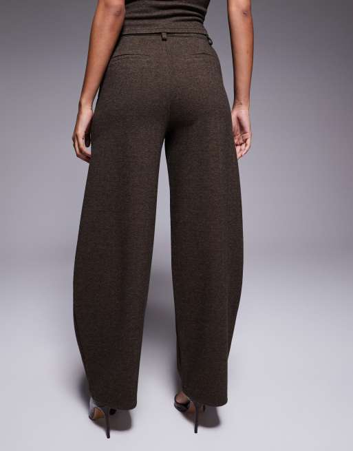 ASOS DESIGN co-ord brushed herringbone barrel leg trouser in chocolate , 4 of 5
