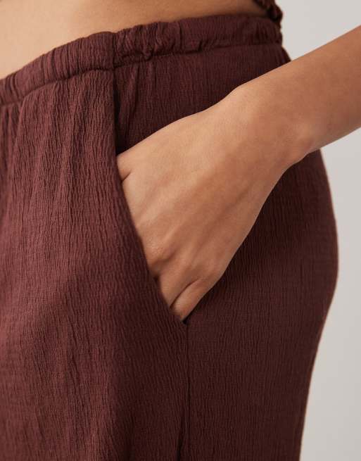 ASOS DESIGN co-ord crinkle wide leg drawstring trouser in chocolate, 4 of 5
