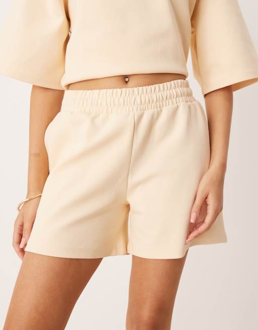 ASOS DESIGN co-ord interlock short in buttermilk, 3 of 5