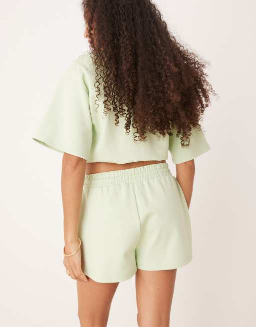 ASOS DESIGN co-ord interlock short in pastel green, 5 of 5