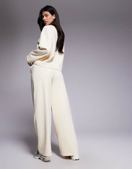 ASOS DESIGN co-ord interlock wide leg trouser in cream, 2 of 5