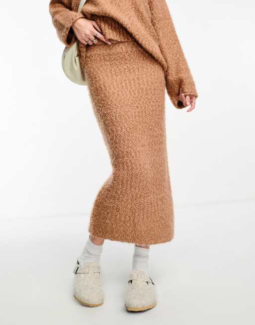 ASOS DESIGN co-ord knitted midi skirt in textured yarn in camel | ASOS