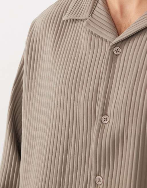 ASOS DESIGN co-ord oversized revere plisse shirt in brown, 5 of 5