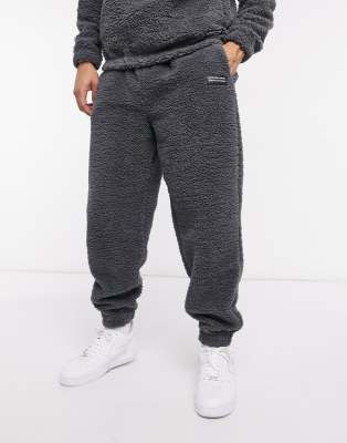 borg joggers