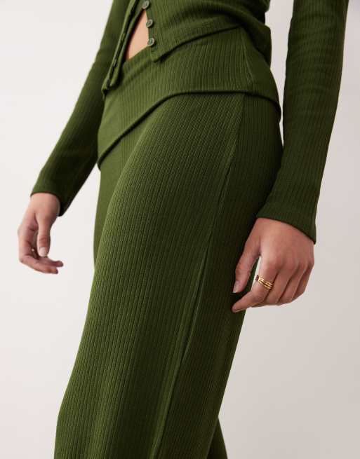 ASOS DESIGN co-ord rib fold over waist trouser with ruched detail in dark olive, 3 of 5