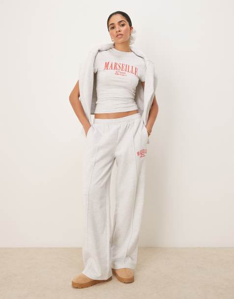 ASOS DESIGN - Co-ord set met geborduurde Marseille-print in gemêleerd ijsgrijs - view 1