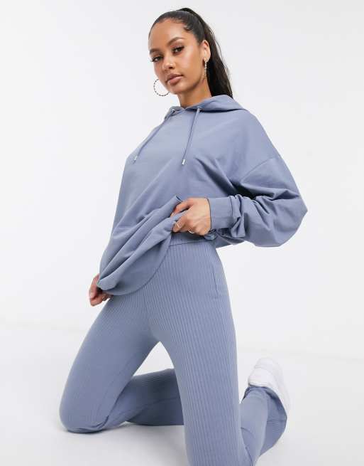 ASOS DESIGN - Oversized boyfriend hoodie en kickflare-legging in blauw, 2 van 3