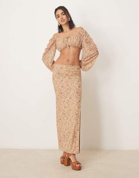 ASOS DESIGN - Co-ord set van cropped melkmeisjestop met lange mouwen en maxi-rok in bloemenprint - view 1