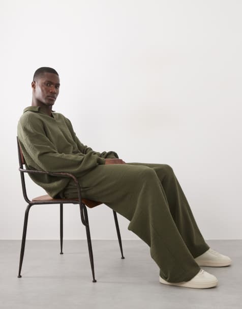 ASOS DESIGN - Co-ord set van oversized short met kruissteek-textuur en polo in olijfgroen - view 1