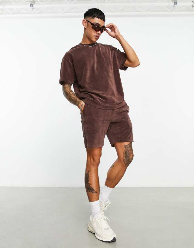 ASOS DESIGN - co-ord slim shorts in brown soft towelling