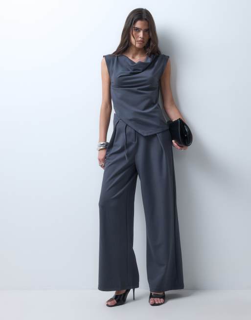 ASOS DESIGN - Co-ord set van gladde keperstof in antracietgrijs, 2 van 3