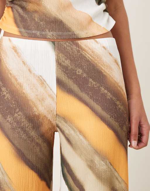ASOS DESIGN co-ord wide leg crinkle trouser in abstract print, 4 of 5