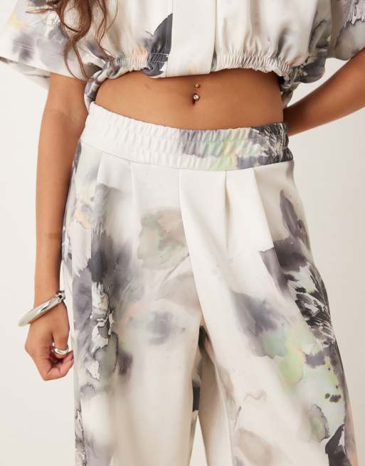 ASOS DESIGN co-ord wide leg jogger in scuba-style fabric with all over floral design - MULTI, 4 of 5