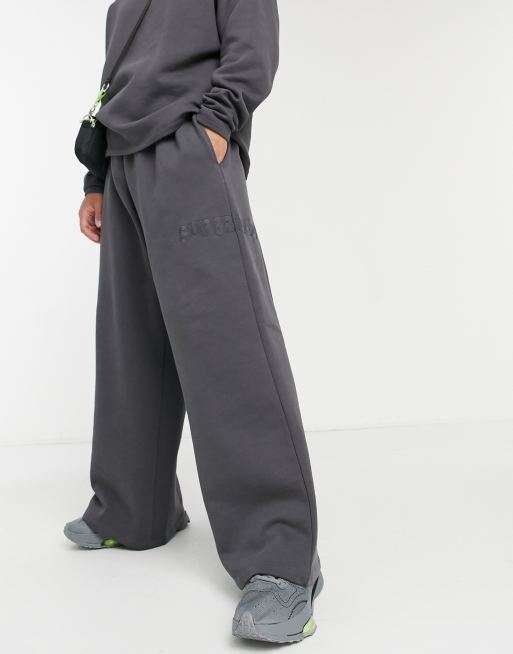 Wide leg best sale jogging pants mens