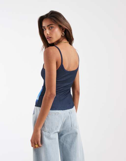 ASOS DESIGN – Cocktailmönstrat linne i jersey med kontrastfärgade kantband, 3 av 4