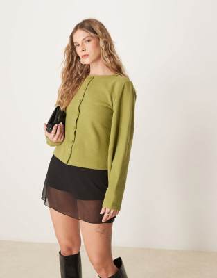 ASOS DESIGN - Superweiche Strickjacke in Olivgrün mit Cocoon-Ärmeln-Braun