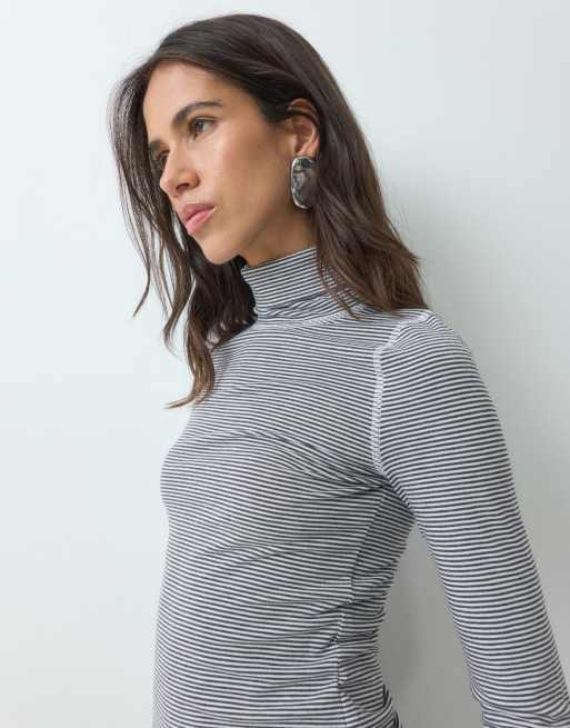 ASOS DESIGN col roulé doux à manches longues à rayures grises, 3 de 5