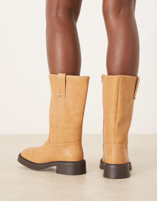 ASOS DESIGN – Colby – Kamelfärgade, knähöga truckerboots, 2 av 4