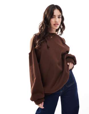 cold shoulder oversized sweatshirt in brown