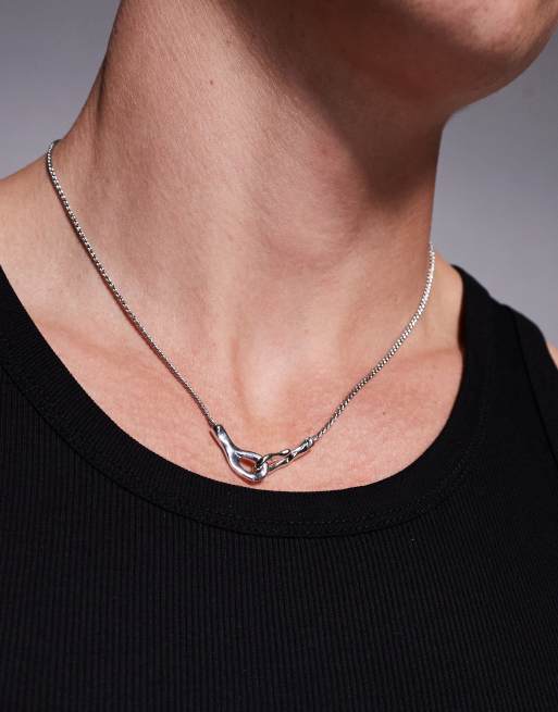 ASOS DESIGN - Collana in catenina argentata con chiusura effetto metallo fuso