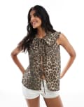 [ASOS DESIGN] ASOS DESIGN collar tie front sleeveless top in leopard-Brown M LEOPARD
