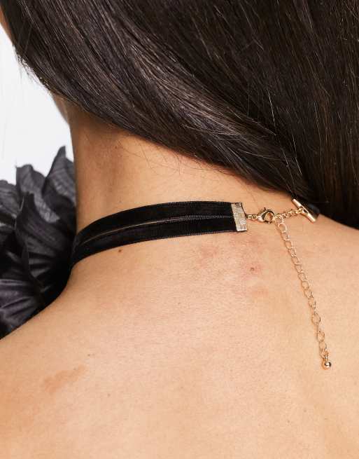 ASOS DESIGN - Collarino con laccetto e fiore nero, 4 di 4
