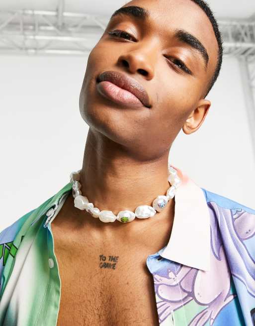 ASOS DESIGN - Collier de perles fantaisie avec motif dessin animé imprimé