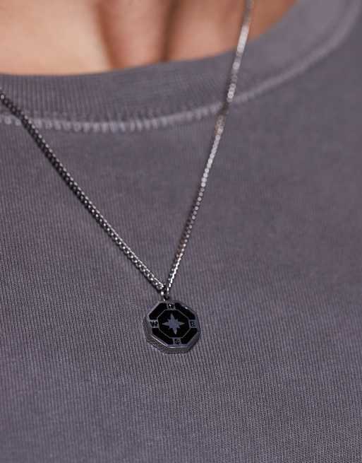 ASOS DESIGN - Collier en acier inoxydable imperméable avec pendentif boussole - Argenté poli