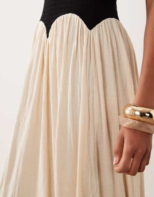 ASOS DESIGN colour block crinkle midi dress in black & cream, 3 of 4