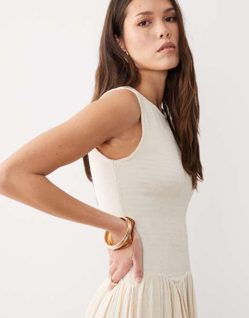 ASOS DESIGN colour block crinkle midi dress in cream, 3 of 4