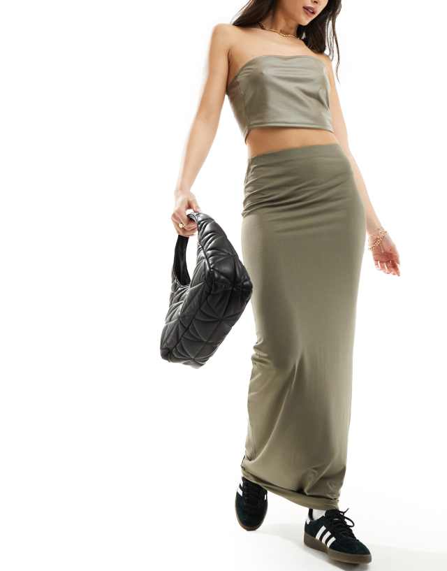 ASOS DESIGN - column maxi skirt in khaki